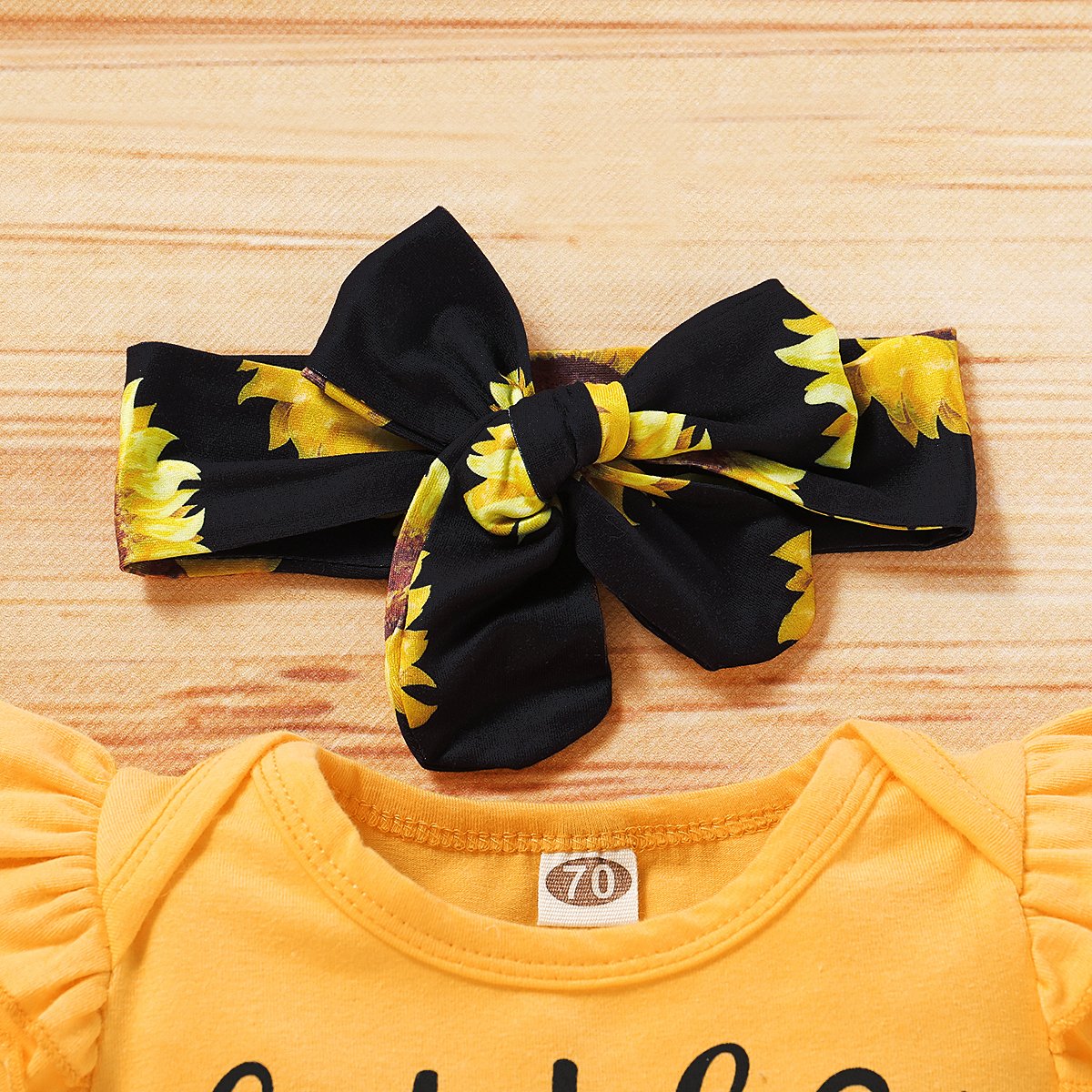 3PCS "Little Miss Sassy Pants" Sunflower Printed Baby Set