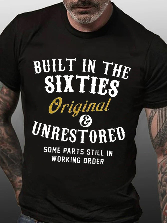 T-shirt avec slogan imprimé pour hommes construit dans les années 60