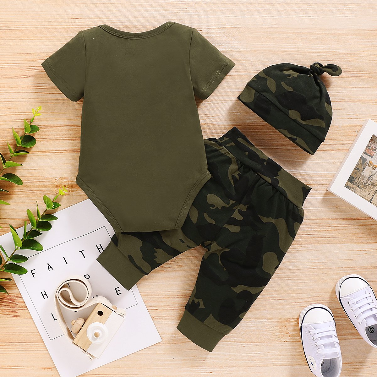 "MAMA'S BOY" Camouflage Printed Baby Set